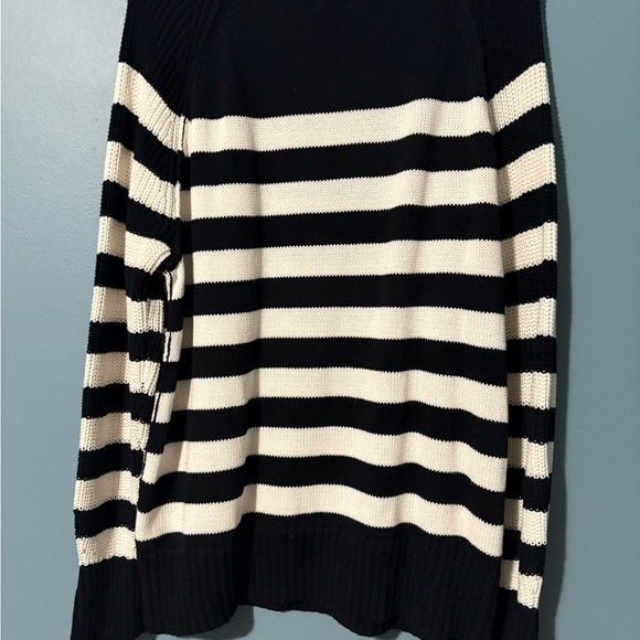 Aerie Striped Black and White Sweater - Picture 3 of 6